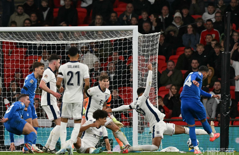 他们有着深 他们有着深