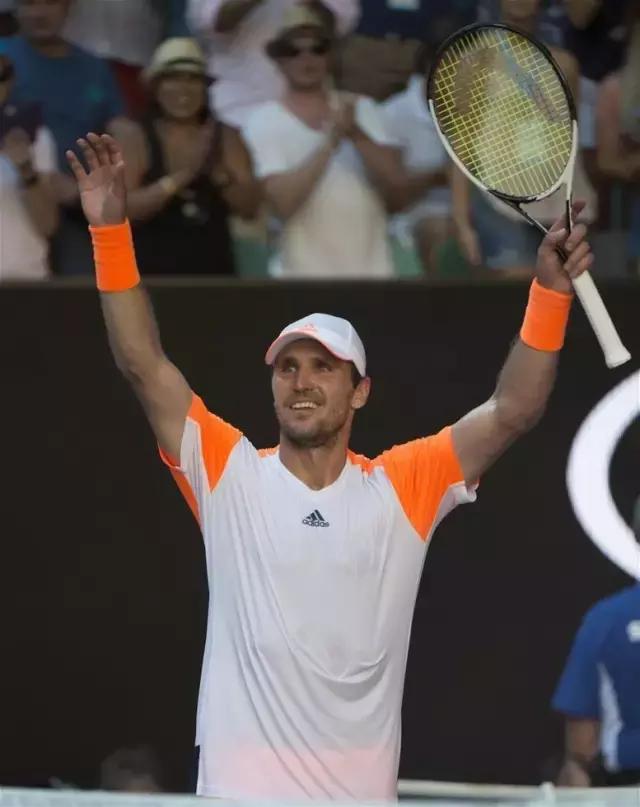 他能否在新 他能否在新