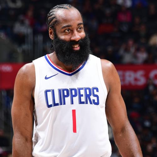 邵佳一刚出任国足主教练就引发热议